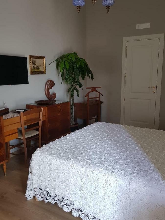 サレルノ Armonia Bed & Breakfast エクステリア 写真